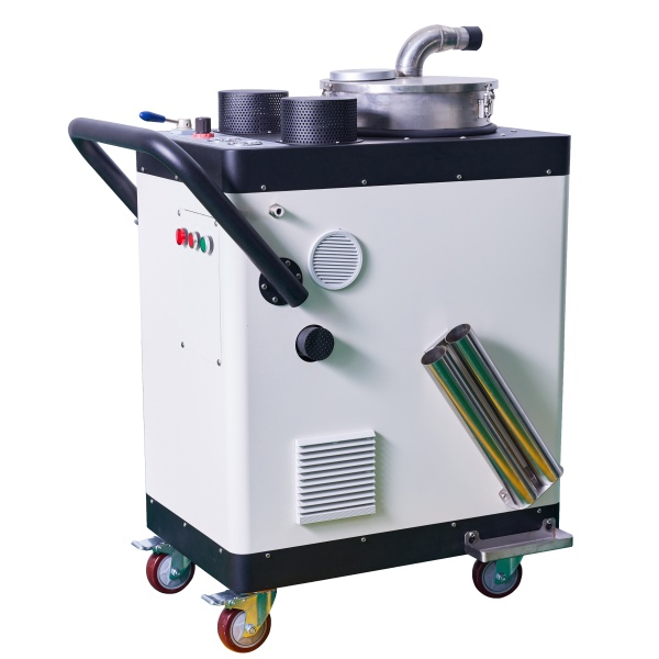 Machine de nettoyage de réservoir